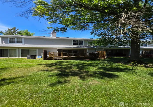 4th image of 394 Rittenhouse Ct, North Brunswick, NJ 08902 | MLS# 2616343R