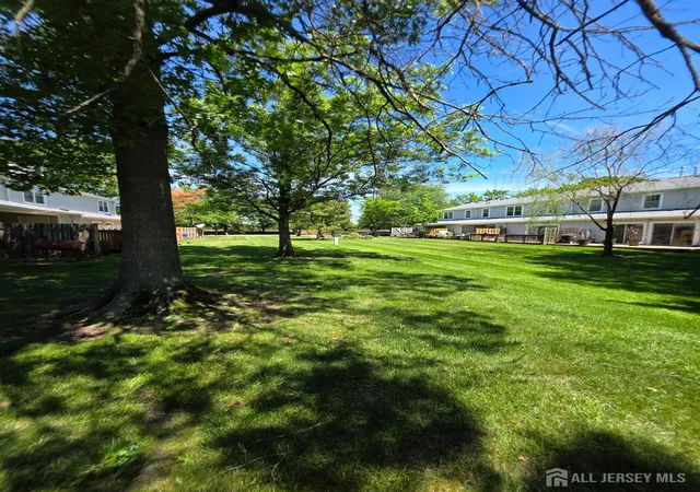 5th image of 394 Rittenhouse Ct, North Brunswick, NJ 08902 | MLS# 2616343R