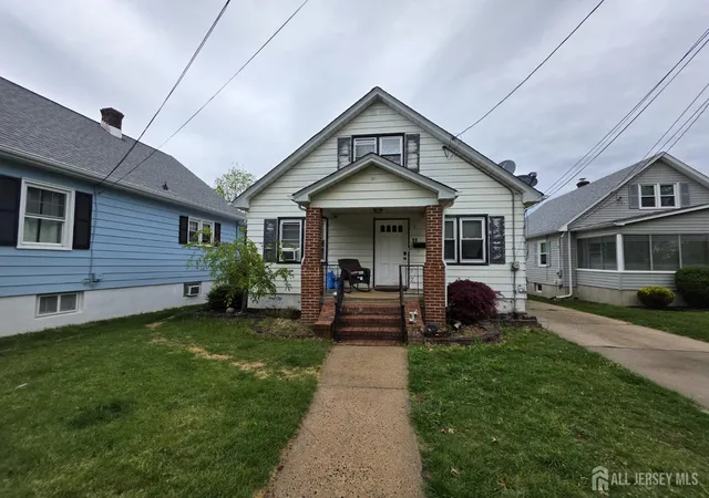 Photo 2 of Single family home for sale at 11 Paul Ave, South River, NJ 08882 | MLS# 2702218R | Listing updated on 2026-08-26