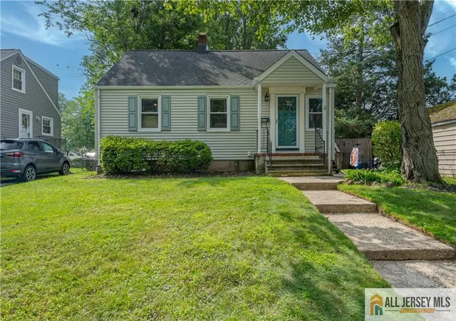 Photo 1 of Single family home for sale at 4 Ruth Pl, Middlesex, NJ 08846 | MLS# 2770209M | Listing updated on 2026-08-30