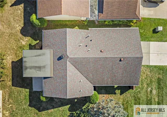 2nd image of 235 Vernon Rd, Monroe Township, NJ 08831