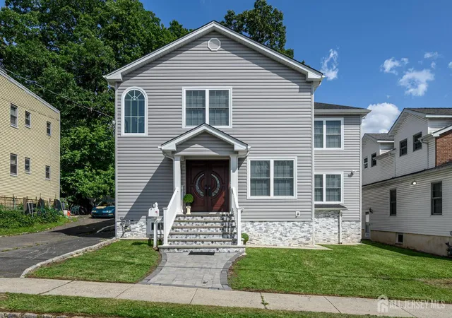 Photo 1 of Single family home for sale at 289 Indiana St, Union, NJ 07083 | MLS# 2603626R | Listing updated on 2025-12-16