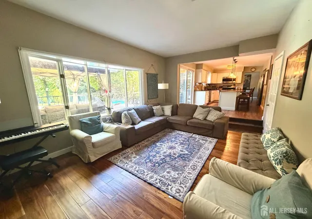 Homes for sale in Colonia, NJ | 722 S Middlesex Ave, Colonia, NJ 07067 | MLS# 2618474R