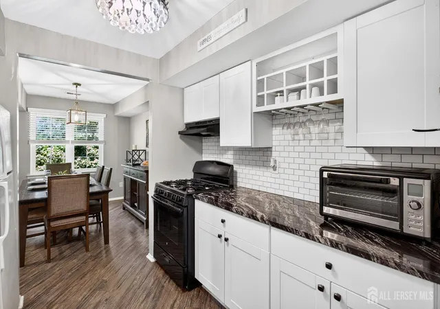5th image of 248 Alpine Wy, Woodbridge, NJ 07095