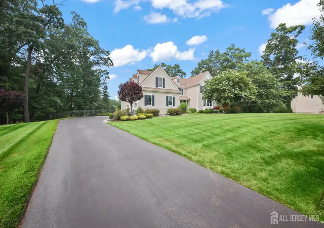 Photo 2 of Single family home for sale at 4 Breckenridge Ct, Freehold, NJ 07728 | MLS# 2701437R | Listing updated on 2026-09-11