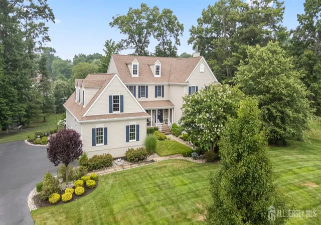 Photo 3 of Single family home for sale at 4 Breckenridge Ct, Freehold, NJ 07728 | MLS# 2701437R | Listing updated on 2026-09-11