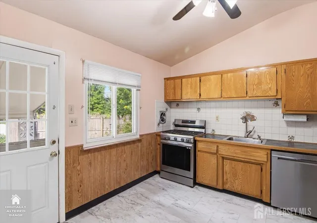 Photo 3 of Single family home for sale at 15 Bonham Dr, Edison, NJ 08837 | MLS# 2702368R | Listing updated on 2026-09-05
