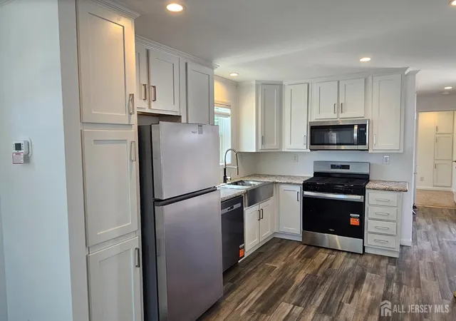 2nd image of 428 Kenbury Rd, Branchburg, NJ 08876 | MLS# 2701158R
