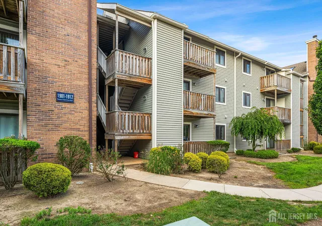 2nd image of 1907 Ravens Crest Dr, Plainsboro, NJ 08536 | MLS# 2700815R