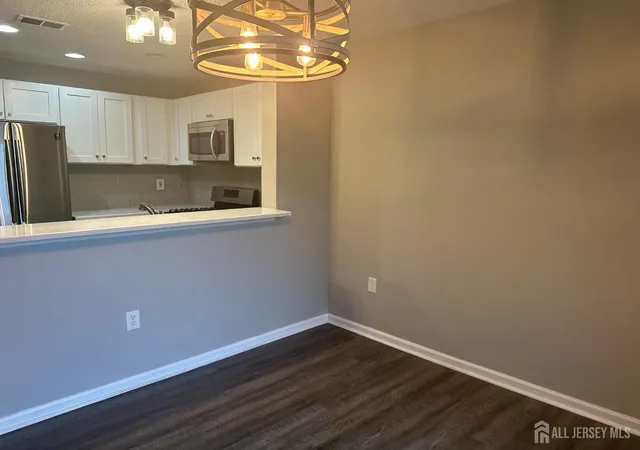 3rd image of 1027 Edpas Rd, New Brunswick, NJ 08901 | MLS# 2702410R