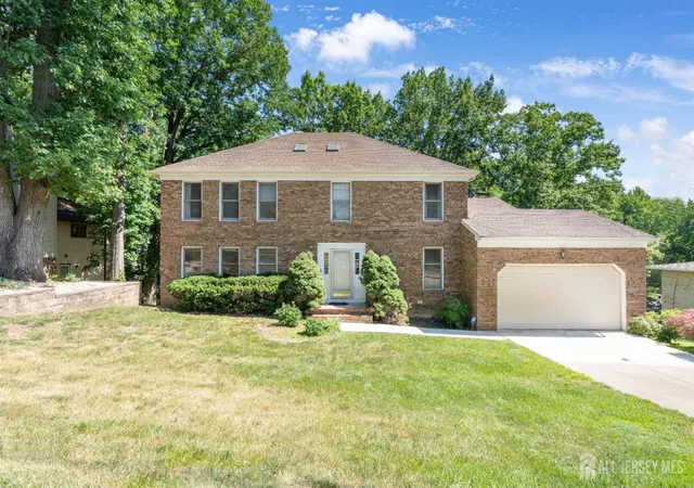 Photo 1 of Single family home for sale at 265 Edlys Ln, North Brunswick, NJ 08902 | MLS# 2617659R | Listing updated on 2026-09-24