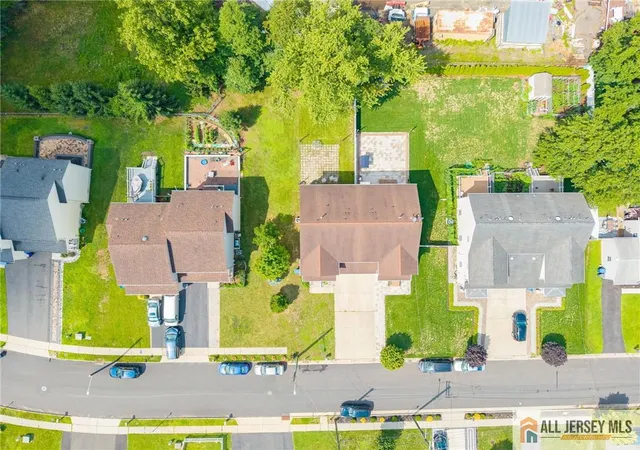 3rd image of 160 Teeple Pl, South Plainfield, NJ 07080 | MLS# 2770184M