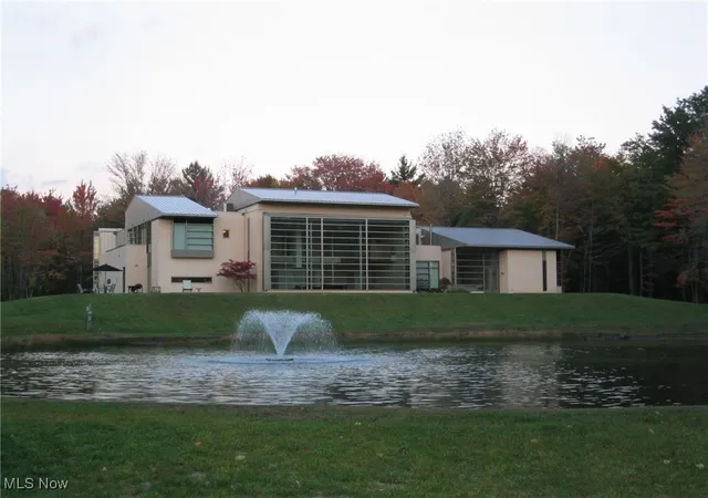 3rd image of 13695 County Line Rd, Chagrin Falls, OH 44022 | MLS# 5076923
