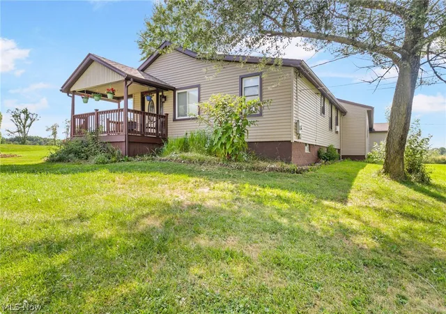 2nd image of 2425 Miday Ave Ne, East Canton, OH 44730 | MLS# 4375620