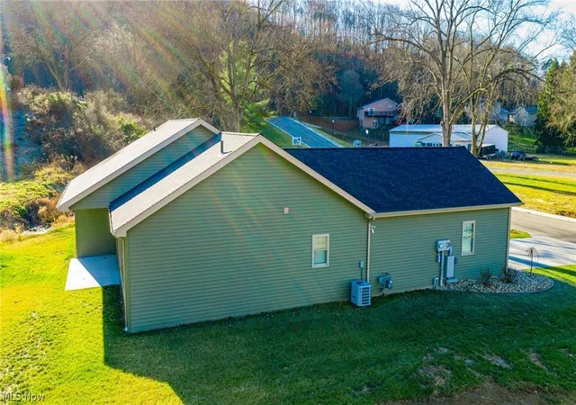 Photo 12 of Single family home for sale at 0 Valley View Dr, Weirton, WV 26062 | MLS# 4079345 | Listing updated on 2026-08-25