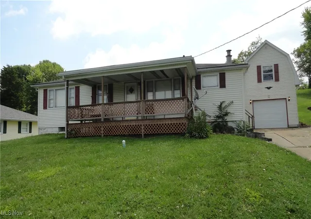 Single family home for sale at 1788 Rolling Acres Rd, New Cumberland, WV 26047 | MLS# 5061771