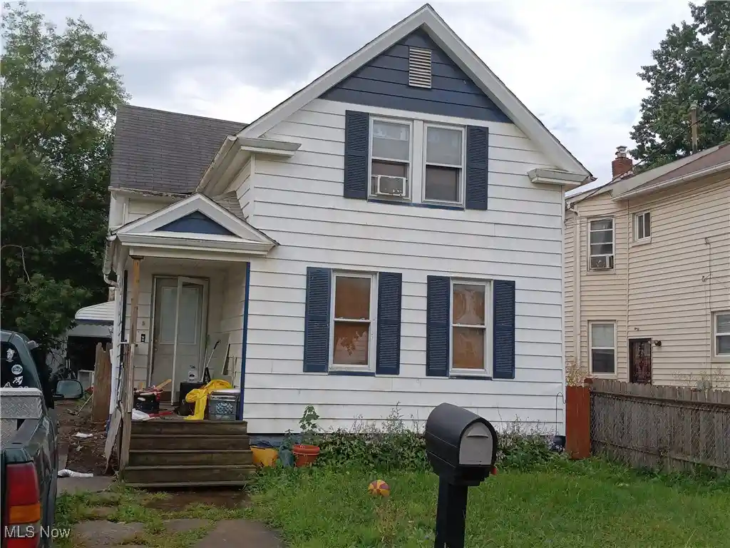 Photo 1 of Single family home for sale at 3527 Carlyle Ave, Cleveland, OH 44109 | MLS# 5065665 | Listing updated on 2026-10-24