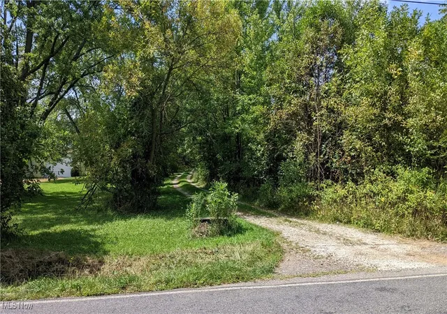 5th image of 9376 Daniels Rd, Seville, OH 44273 | MLS# 5067669