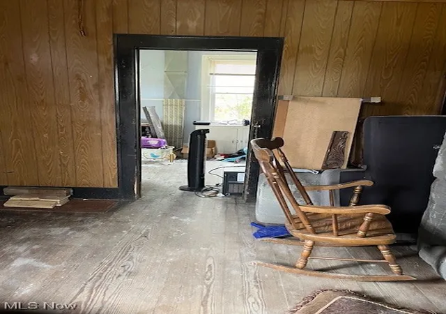 Photo 3 of Single family home for sale at 7973 Waterworks Hl Rd Se, Uhrichsville, OH 44683 | MLS# 5081491 | Listing updated on 2026-04-20