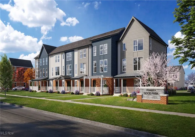 3rd image of 596 Mull Ave #8, Akron, OH 44313 | MLS# 5087544
