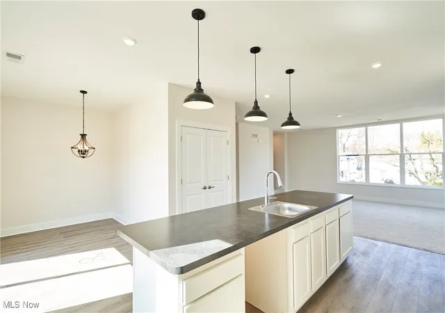 5th image of 596 Mull Ave #8, Akron, OH 44313 | MLS# 5087544