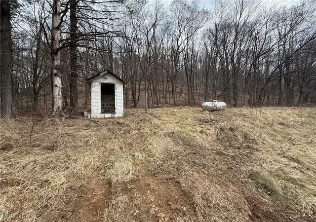 4th image of 7261 Waterworks Hill Rd Se, Uhrichsville, OH 44683 | MLS# 5106626