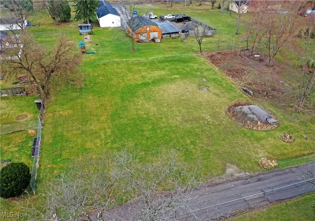17th image of 2035 Woodward Ave, Youngstown, OH 44514 | MLS# 5108483