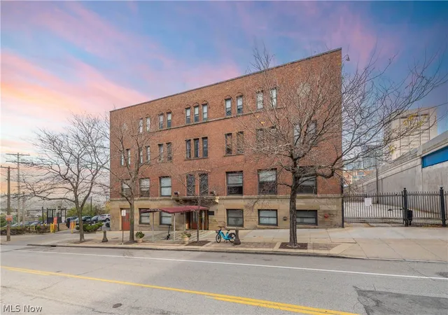 2nd image of 1133 W 9th St #210, Cleveland, OH 44113 | MLS# 5110983