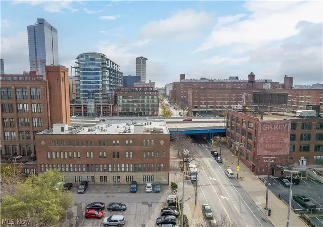 32nd image of 1133 W 9th St #210, Cleveland, OH 44113 | MLS# 5110983