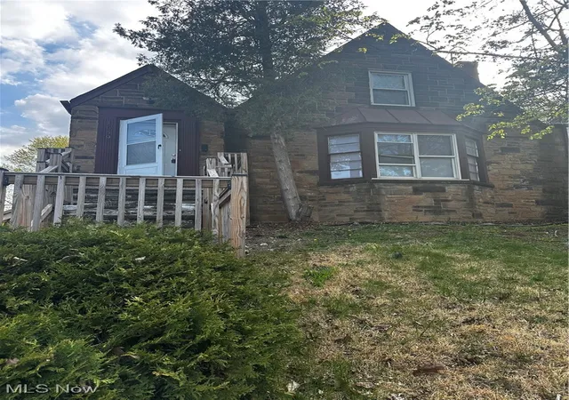Homes for sale in Cleveland Heights, OH | 1659 Ivydale Rd, Cleveland Heights, OH 44118 | MLS# 5116485