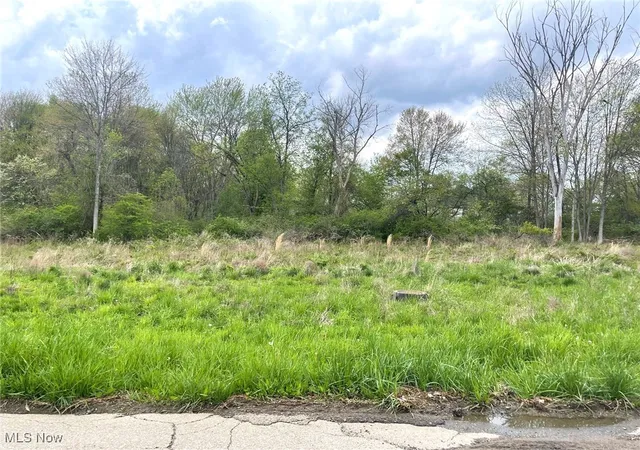 1st image of Lot# 3 Candell St Se, Massillon, OH 44646 | MLS# 5119206