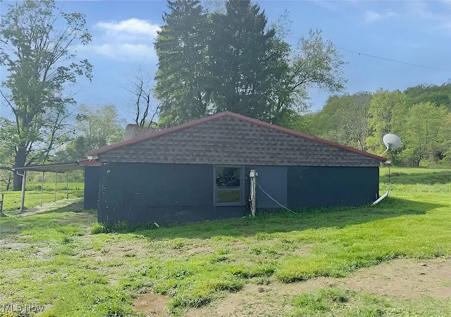 2nd image of 4308 Flat Rd Se, Uhrichsville, OH 44683 | MLS# 5120903