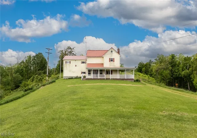 Photo 3 of Single family home for sale at 50504 State Route 556, Clarington, OH 43915 | MLS# 5121361 | Listing updated on 2026-09-01