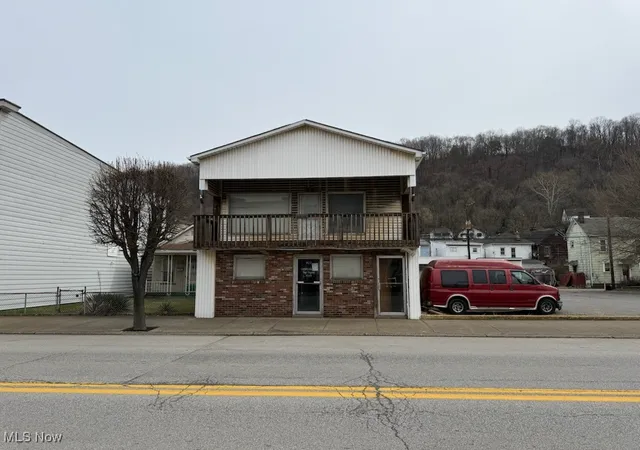 Homes for sale in Follansbee, WV | 800 Main St, Follansbee, WV 26037 | MLS# 5124194