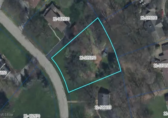 1st image of 0 Stonington Dr, Youngstown, OH 44505 | MLS# 5124737