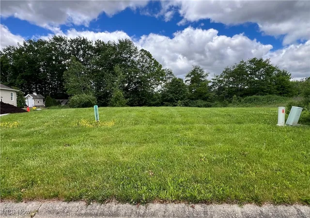 Homes for sale in Massillon, OH | 4703 Stevie Ave Sw, Massillon, OH 44646 | MLS# 5125164