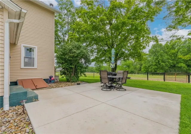 Homes for sale in Deerfield, OH | 1731 State Route 225, Deerfield, OH 44411 | MLS# 5123813
