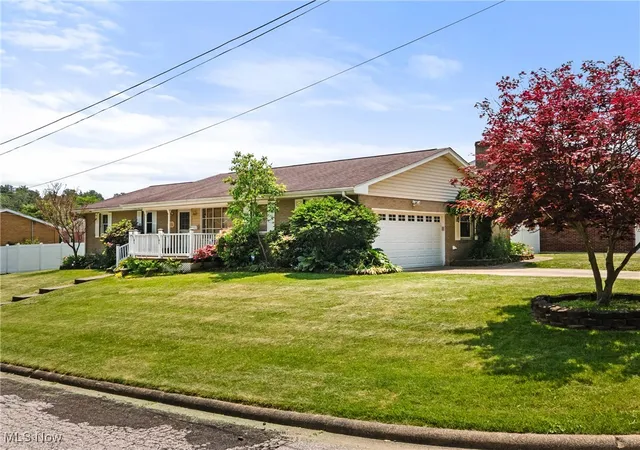3rd image of 131 Crisswill Dr, Saint Clairsville, OH 43950 | MLS# 5127683