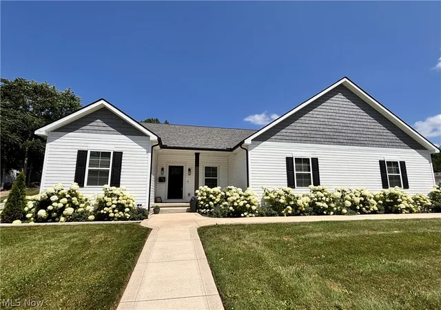 Homes for sale in Cambridge, OH | 614 N 11th St, Cambridge, OH 43725 | MLS# 5128634