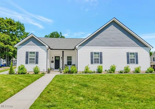 Homes for sale in Cambridge, OH | 614 N 11th St, Cambridge, OH 43725 | MLS# 5128634