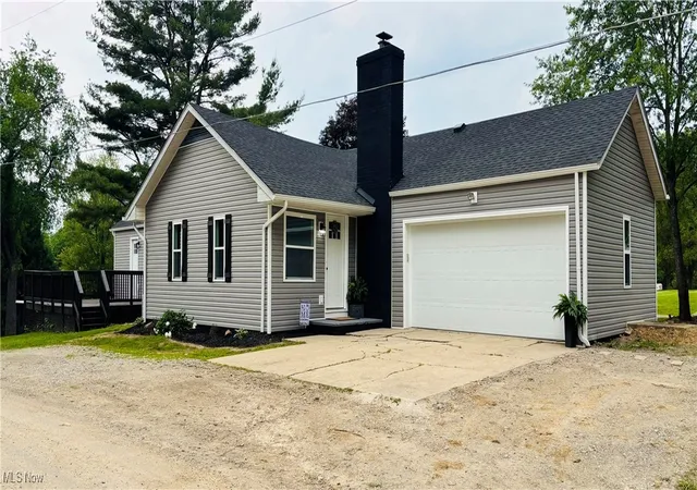 Photo 1 of Single family home for sale at 851 Township Rd 421 Se, New Lexington, OH 43764 | MLS# 5129359 | Listing updated on 2025-11-18