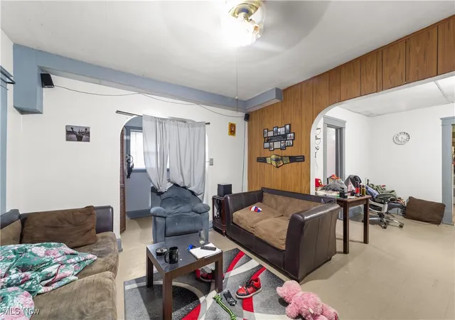 Homes for sale in Cleveland, OH | 3334 W 82Nd St, Cleveland, OH 44102 | MLS# 5130342