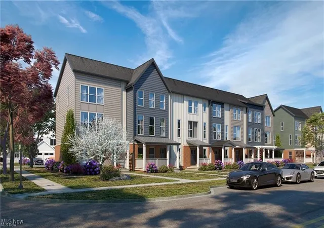 Homes for sale in Akron, OH | 606 Mull Ave #13, Akron, OH 44313 | MLS# 5130439