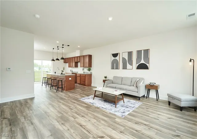 3rd image of 606 Mull Ave #13, Akron, OH 44313 | MLS# 5130439