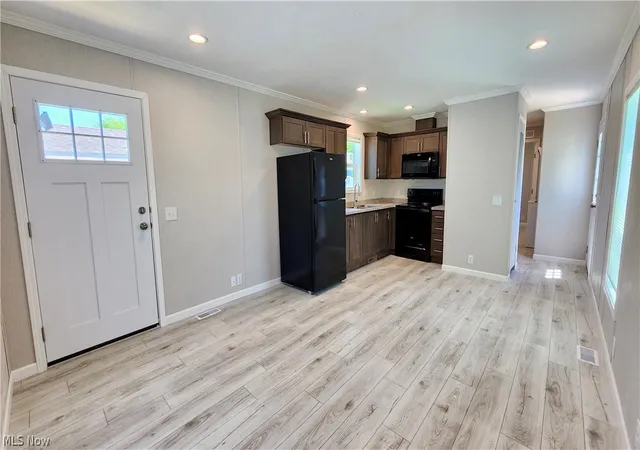 5th image of 8323 Eagle Rd #42, Willoughby, OH 44094 | MLS# 5130433