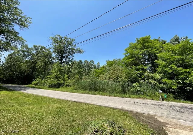 1st image of 42190 Helen St, Elyria, OH 44035 | MLS# 5131768