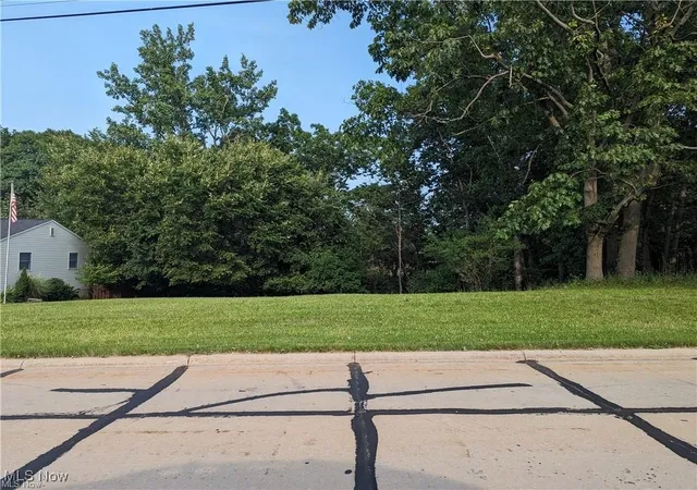 2nd image of Vl Laura Lee Ln, Seven Hills, OH 44131 | MLS# 5132491