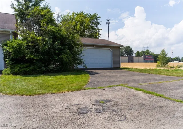 Homes for sale in Salem, OH | 393 Cunningham Rd, Salem, OH 44460 | MLS# 5143348
