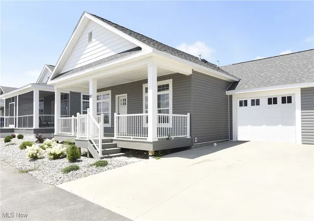 Photo 1 of Single family home for sale at 10850 E Bayshore Rd, Lakeside Marblehead, OH 43440 | MLS# 5143933 | Listing updated on 2026-08-18