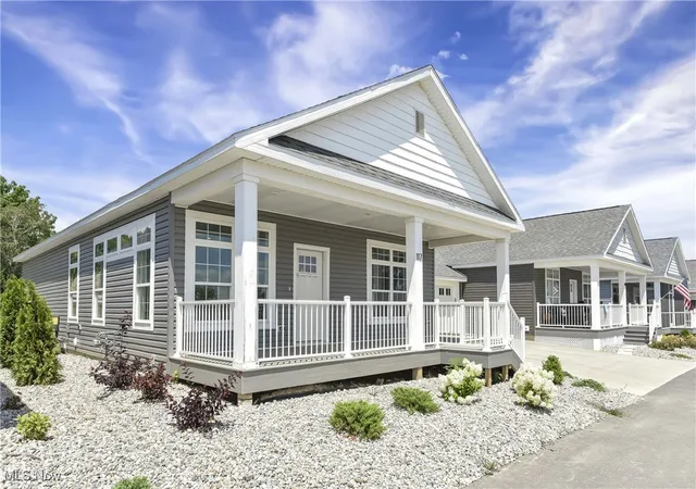 Homes for sale in Marblehead, OH | 10850 E Bayshore Rd #Cardinal 117, Marblehead, OH 43440 | MLS# 5143933